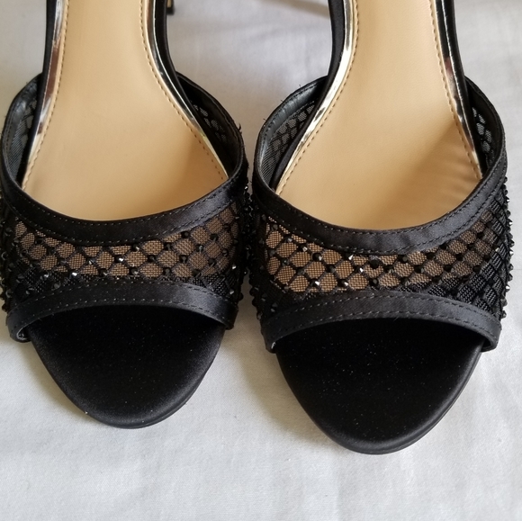 NWT Jewel Badgley Mischka Nakisha Sandals - Picture 5 of 6